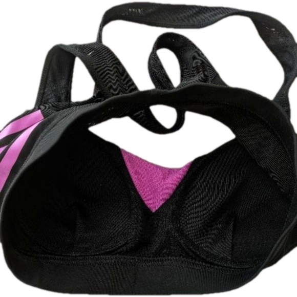 Adidas padded Sports Bra  32B - Picture 3 of 3